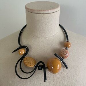 NIB DESIGNER YELLOW/ BLACK CERAMIC LAVA / HEMATITE STONE STATMENT NECKLACE